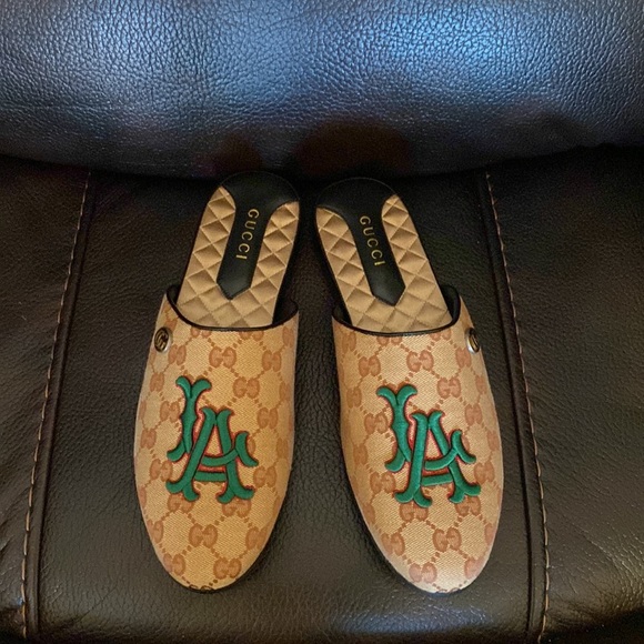 Gucci Original men’s GG supreme patch logo Slipper mules LA Angels™ Patch NWB - Picture 4 of 11